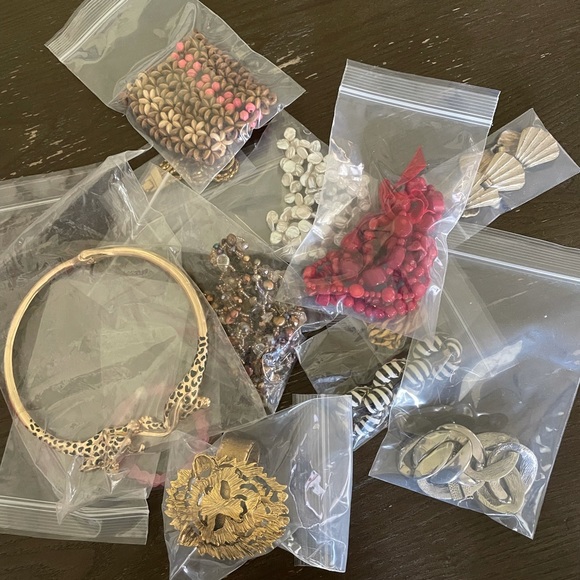 Bundle of Bracelets (8) and Necklaces (2) - Picture 1 of 11